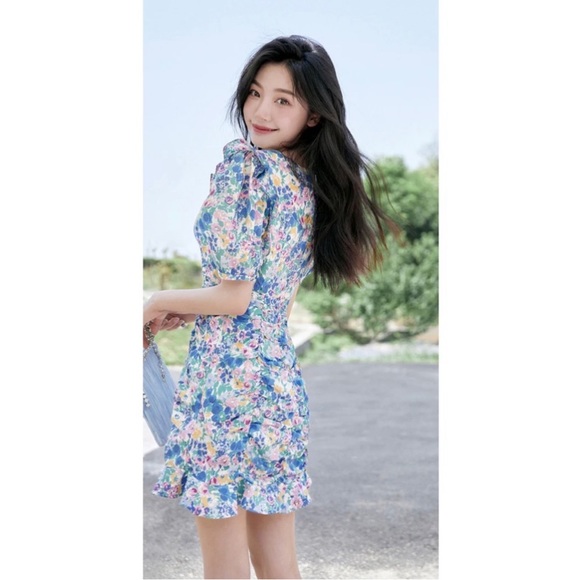 Ledin | Floral Ruched Mini Dress - Picture 8 of 10